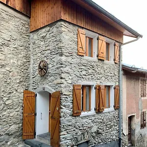  Hébergement de vacances Maison Au Cœur Du Village De Saint-bon